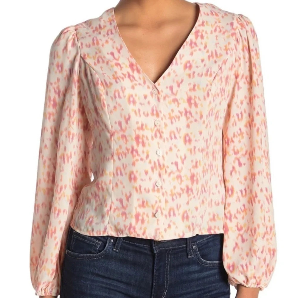 Lush Long Sleeve V-Neck Button Front Blouse​​​​​​​​​